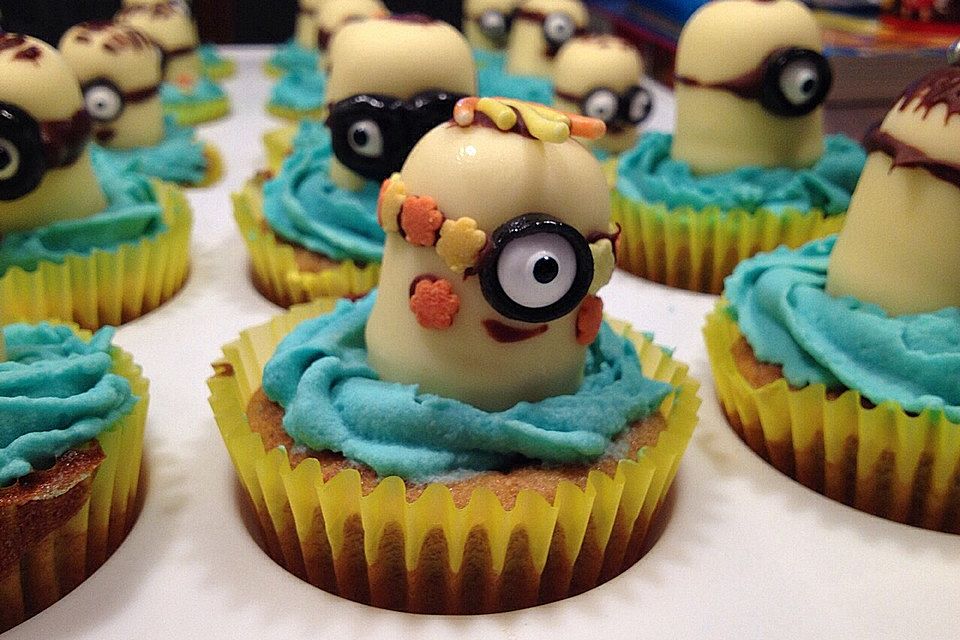 Minion Cupcakes