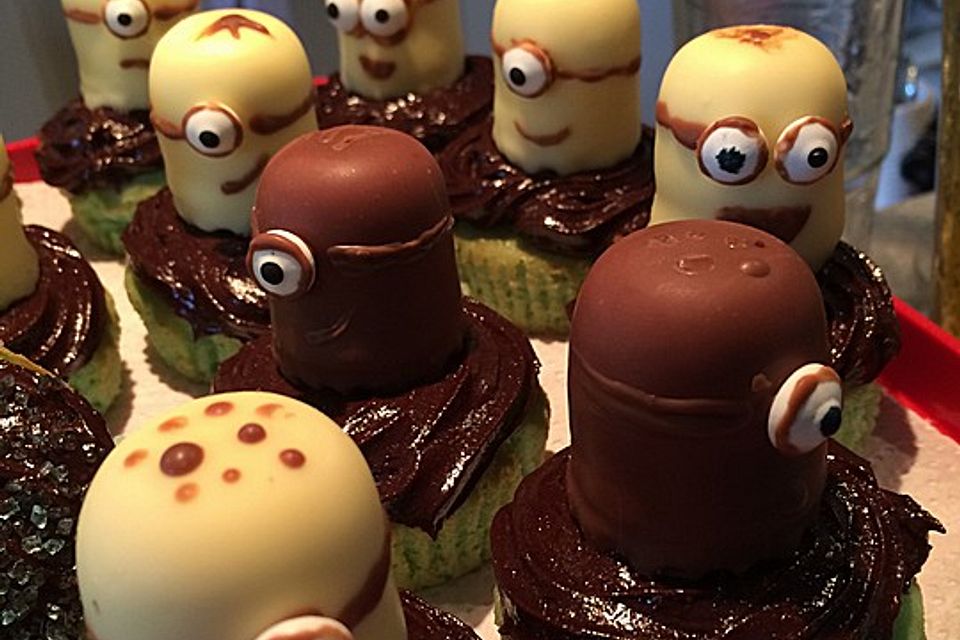 Minion Cupcakes