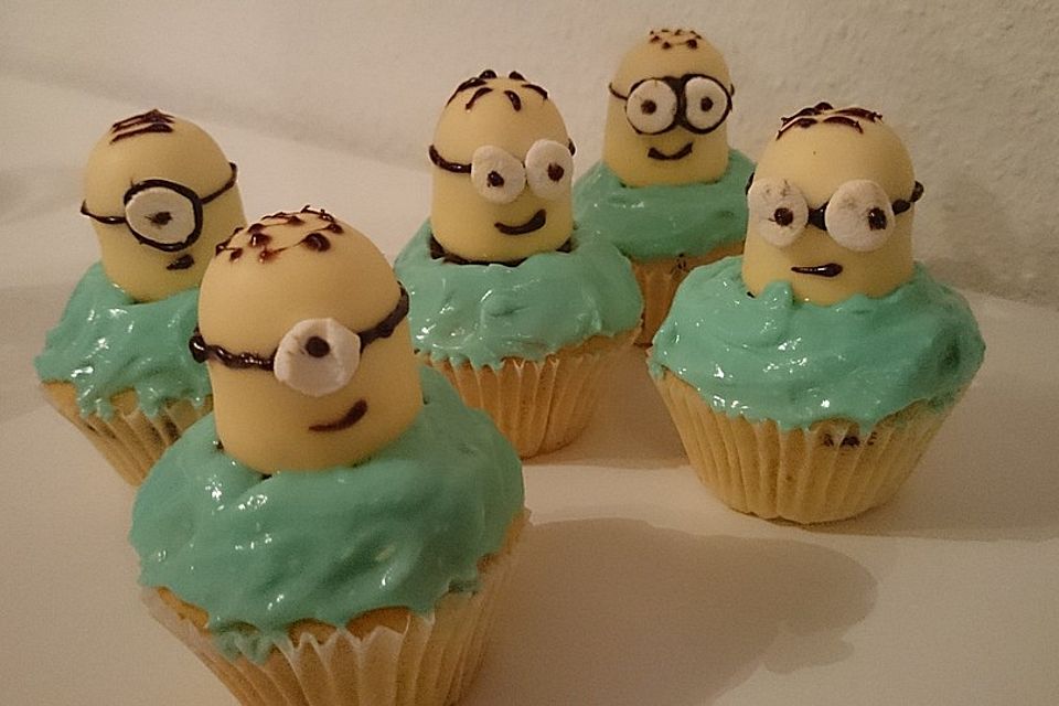 Minion Cupcakes