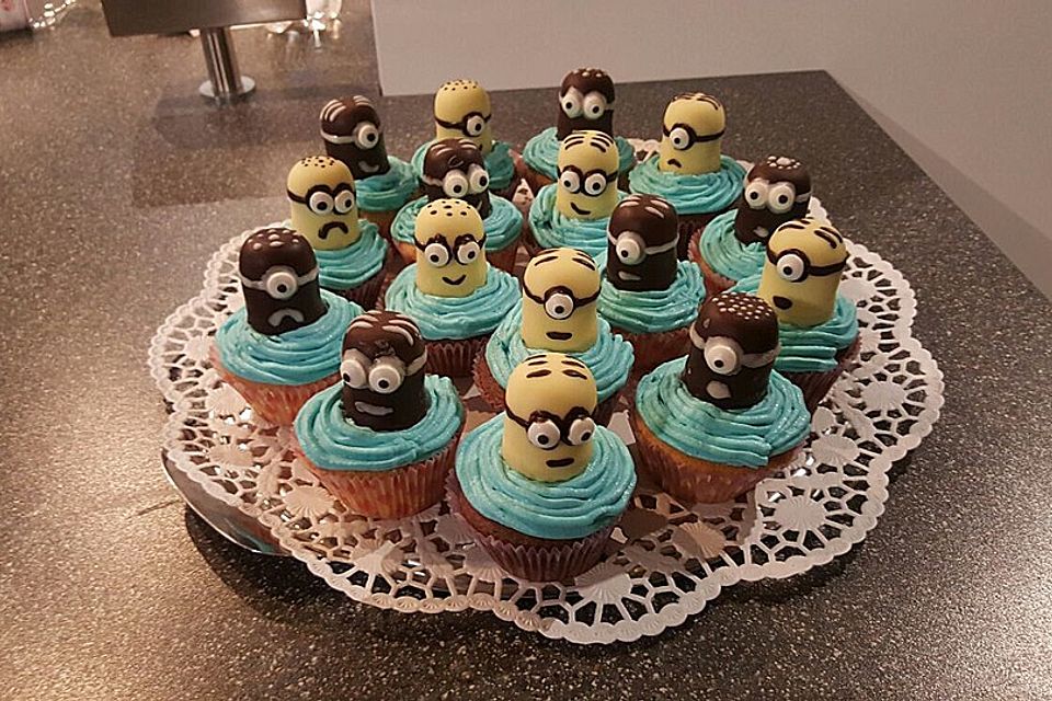 Minion Cupcakes