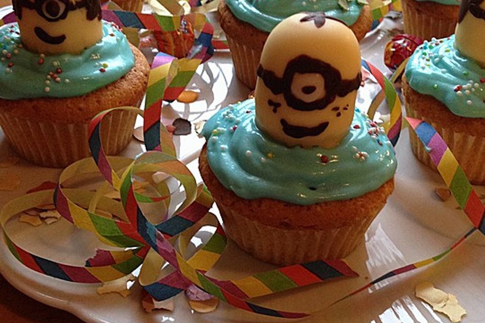 Minion Cupcakes