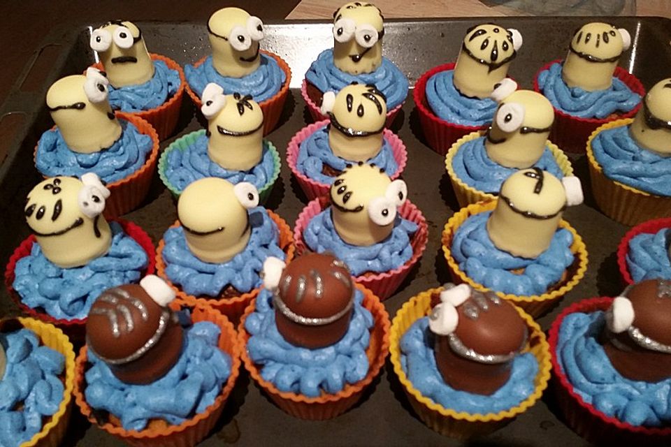 Minion Cupcakes