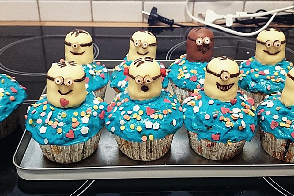 Minion Cupcakes