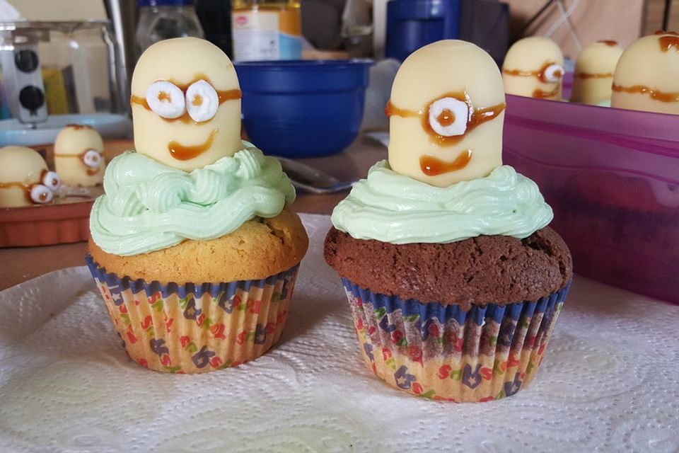 Minion Cupcakes