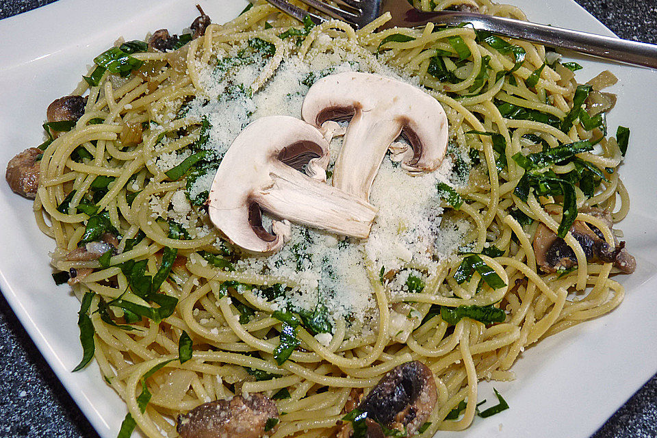 Bärlauch - Spaghetti mit Champignons