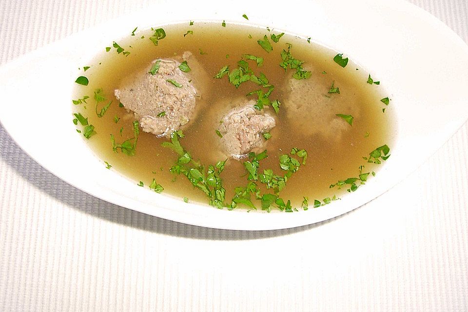 Lebernockerlsuppe