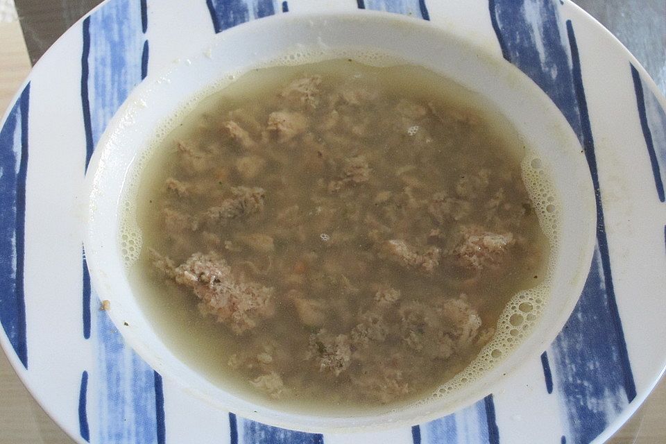 Lebernockerlsuppe