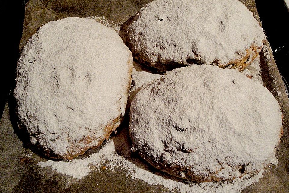 Saftiger Quarkstollen