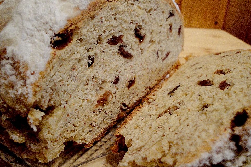 Saftiger Quarkstollen