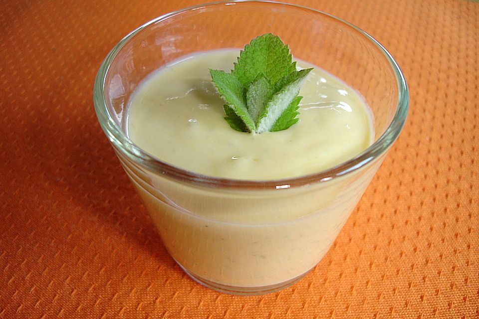 Mango-Joghurt mit Minze