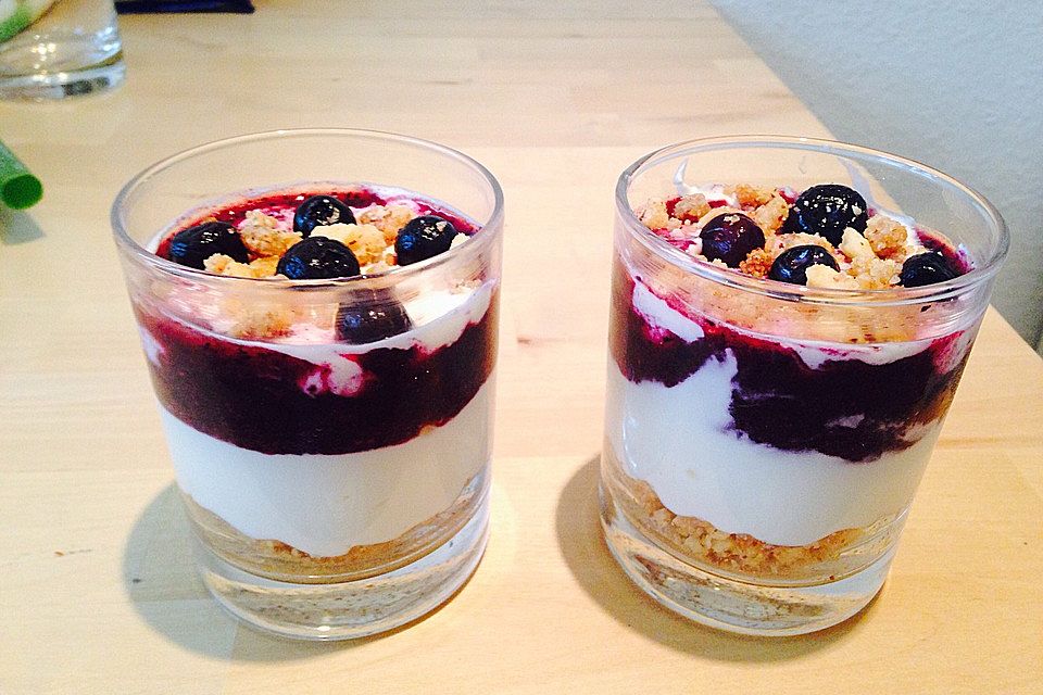 Blueberry-Cheesecake im Glas