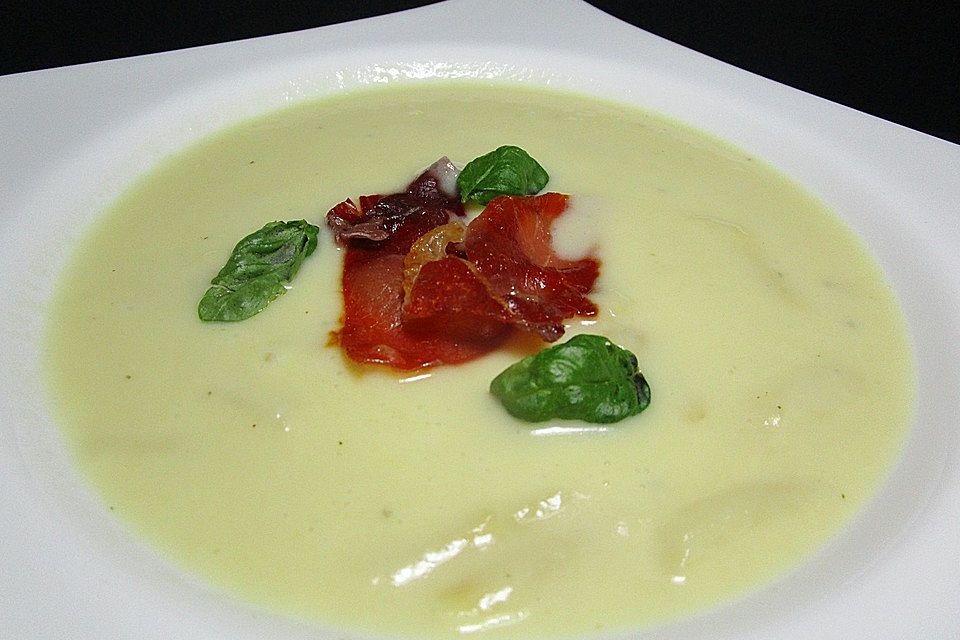 Spargelcremesuppe