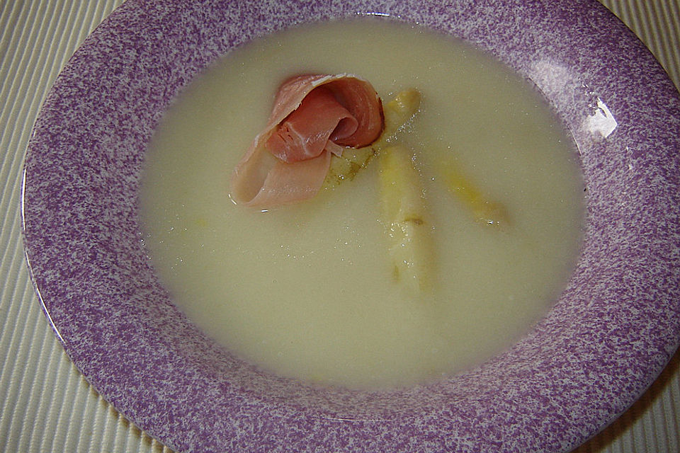 Spargelcremesuppe