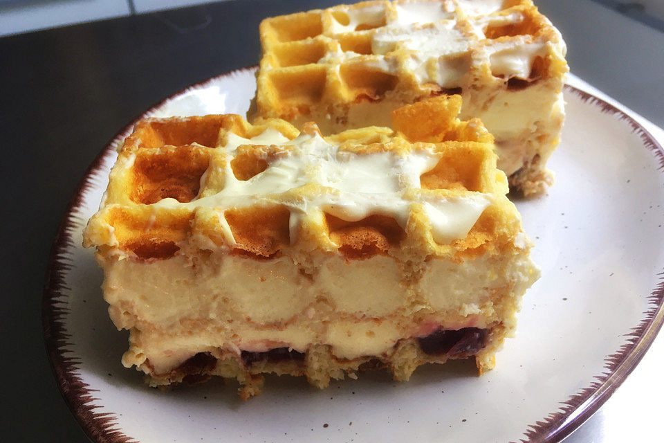 Waffeltorte mit Roter Grütze