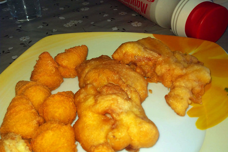 Hähnchenkeulen im Bierteig gebacken