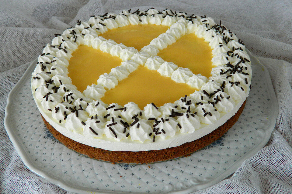 Eierlikör-Sahnetorte