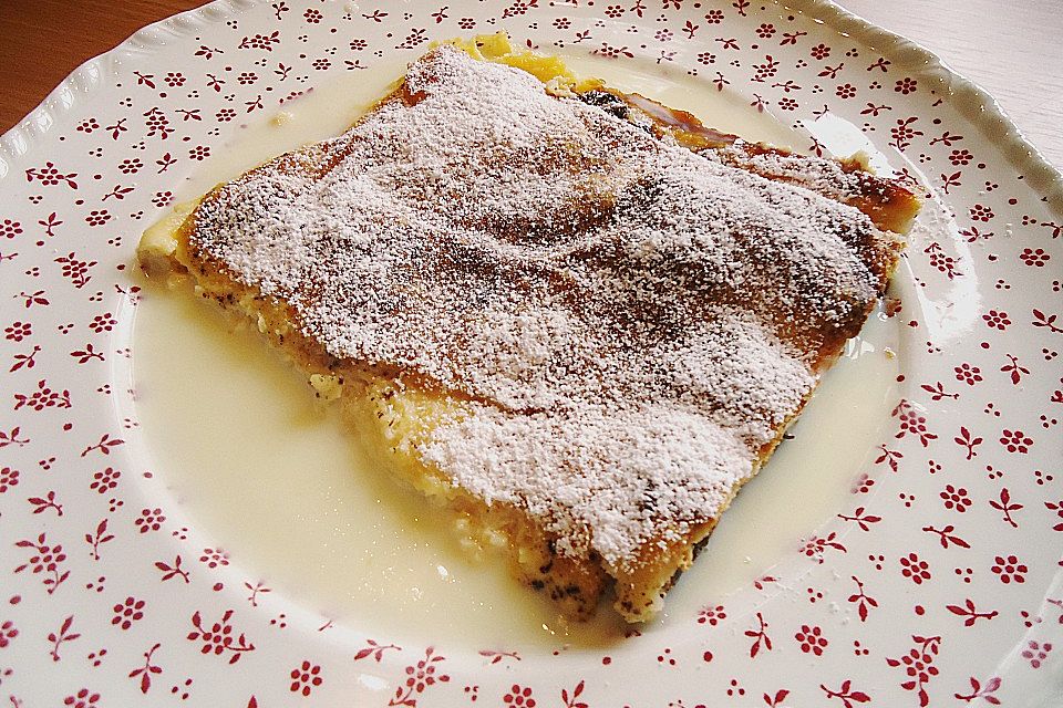 Milirahmstrudel mit Zwetschken