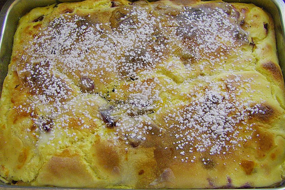 Milirahmstrudel mit Zwetschken