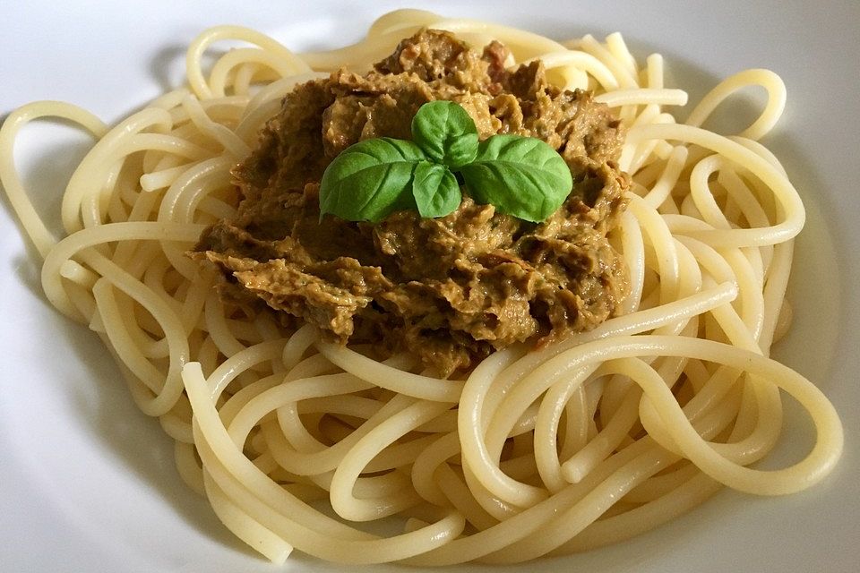 Spaghetti mit Avocado-Pesto