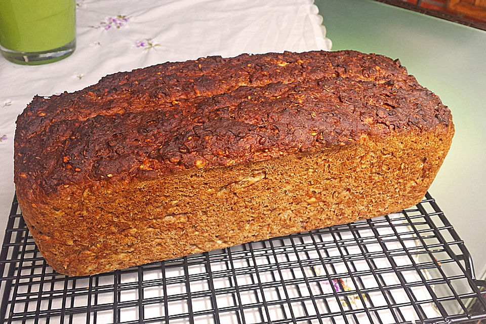 Dinkelvollkornbrot mit Walnüssen