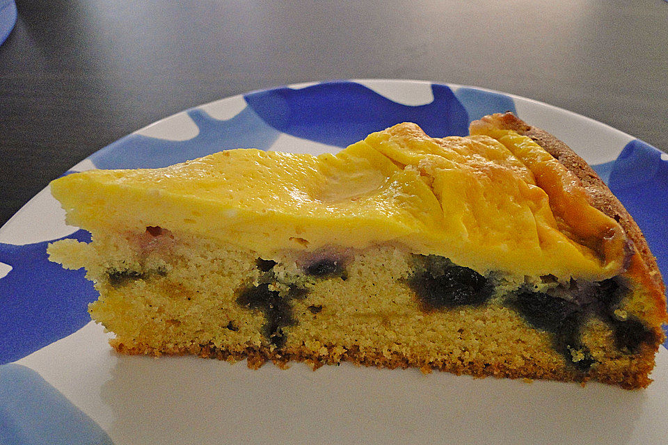 Beerenkuchen mit Rahmguss