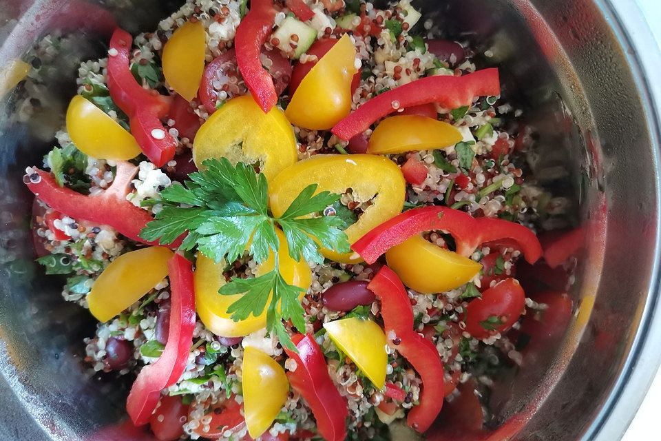 Sommerlicher Quinoa-Salat