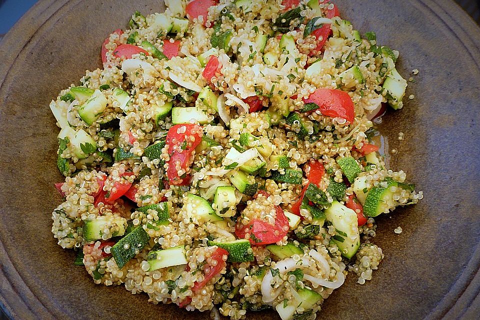 Sommerlicher Quinoa-Salat