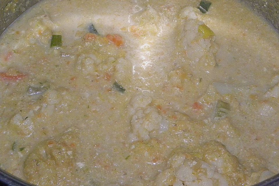 Blumenkohlsuppe mit roten Linsen