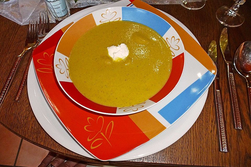 Kartoffel-Curry-Suppe