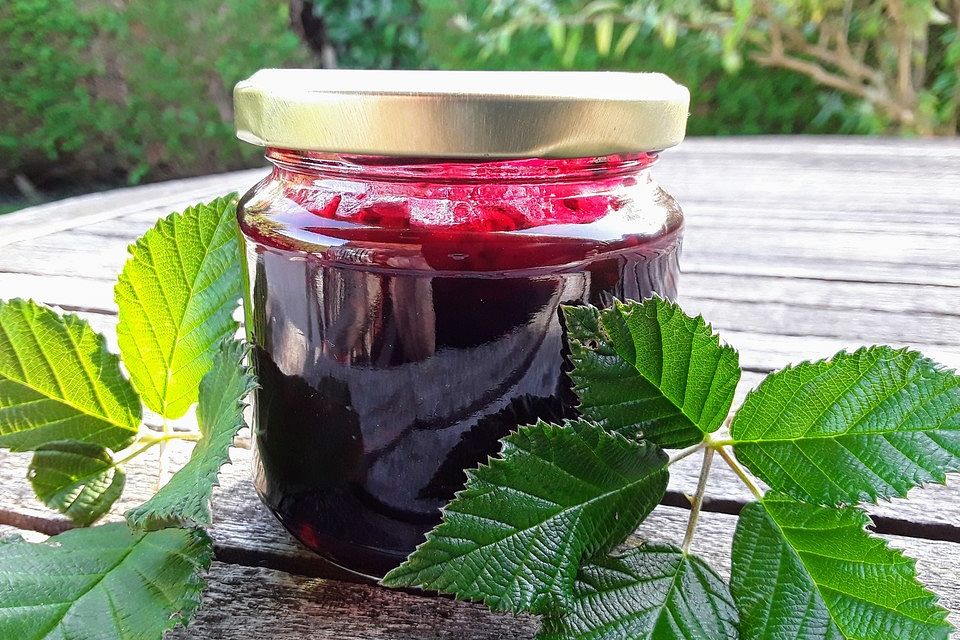 Klassische Brombeermarmelade