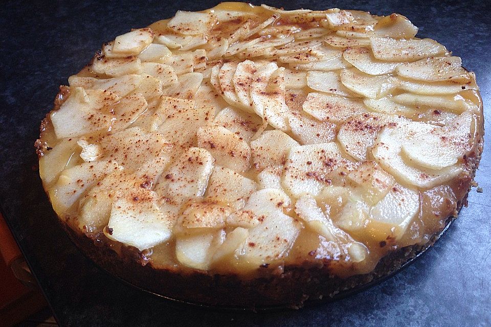 Basischer Mandelkuchen mit Apfel