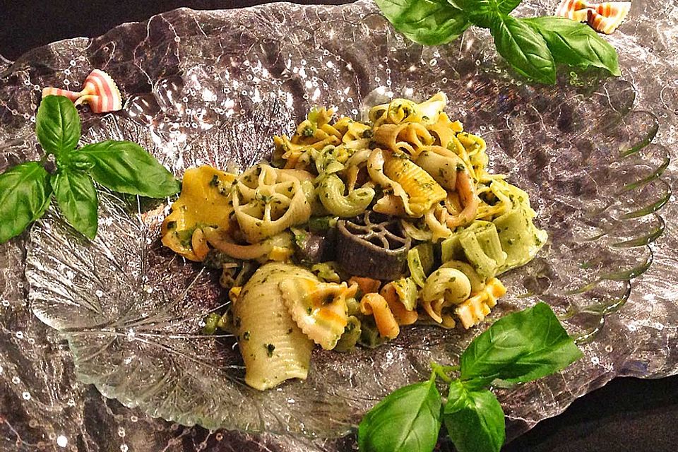 Nudeln mit Pesto Verde