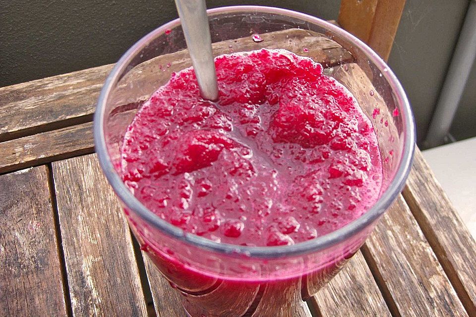 Rote  Bete-Smoothie mit Apfel