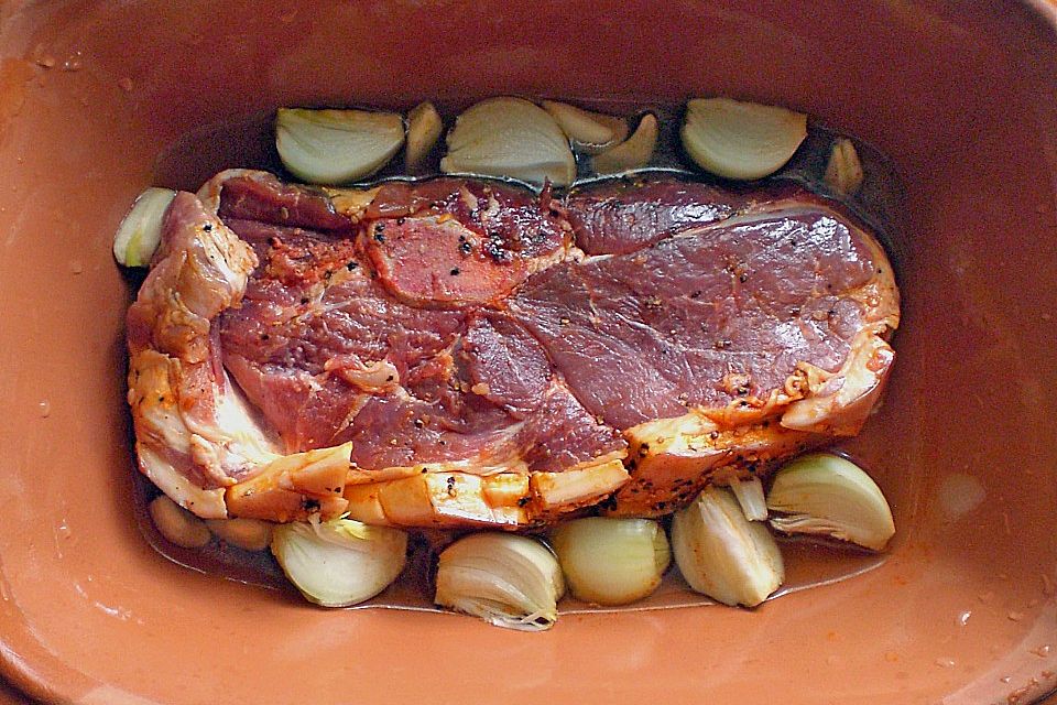 Krustenbraten aus dem Römertopf