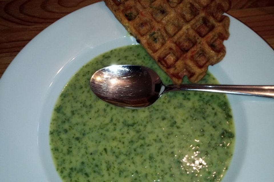 Herzhafte Tomaten-Waffeln