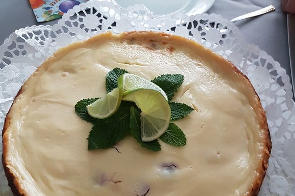 Himbeerkäsekuchen mit weißer Schokolade