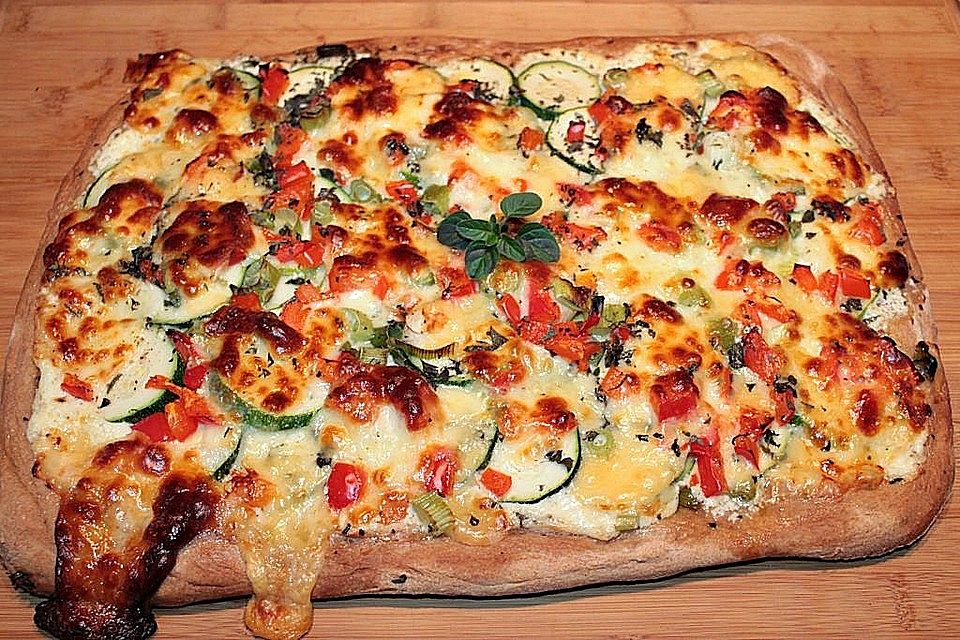 Zucchini-Lauch-Pizza