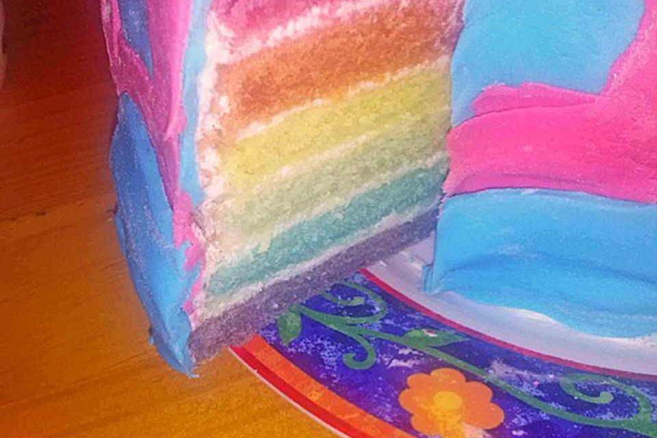 Regenbogenkuchen