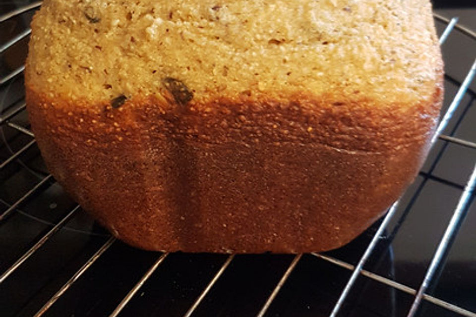 Eiweißbrot mit Sonnenblumenkernen