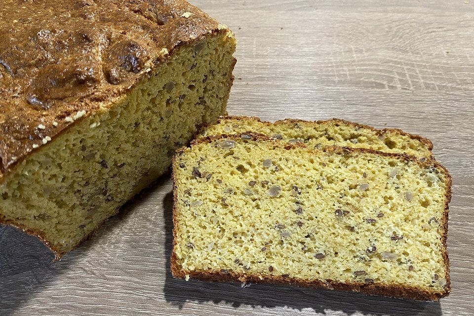 Eiweißbrot mit Sonnenblumenkernen