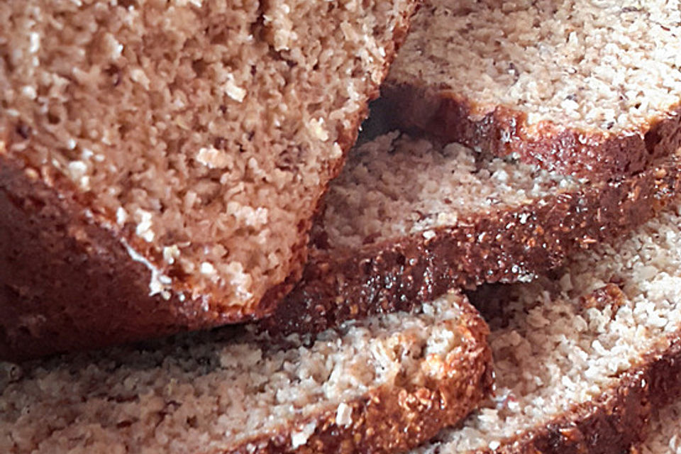 Eiweißbrot mit Sonnenblumenkernen