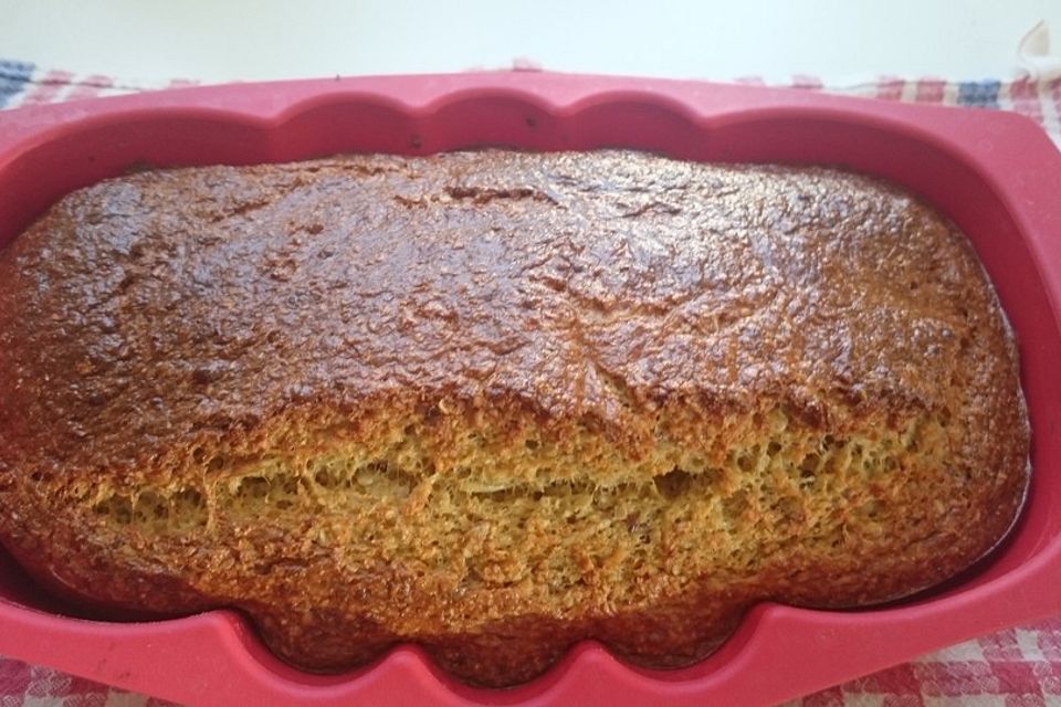 Eiweißbrot mit Sonnenblumenkernen