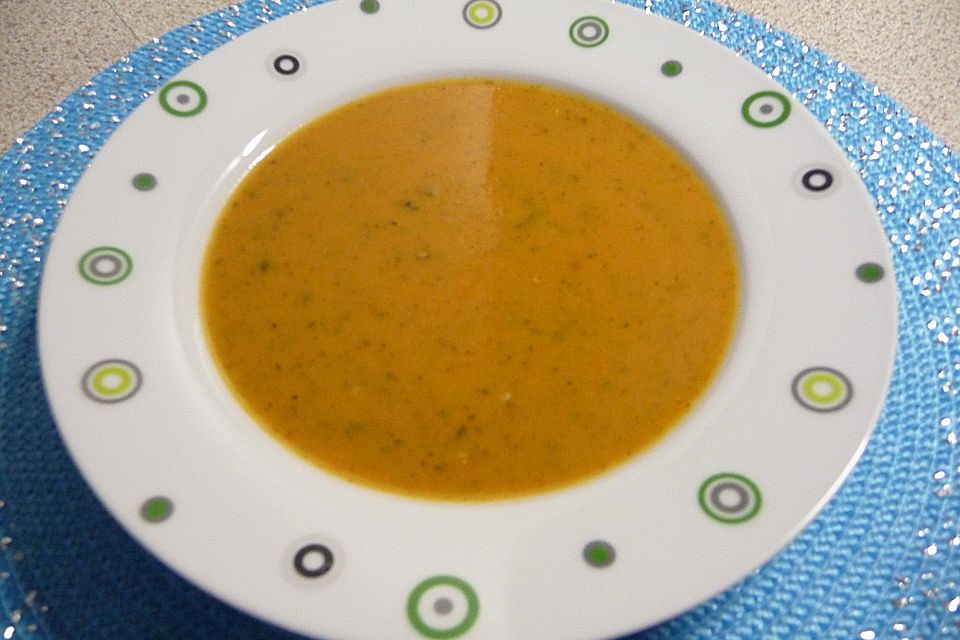 Zucchini-Tomaten-Suppe