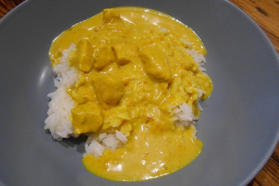 Selbstgemachtes Hühnchen-Curry