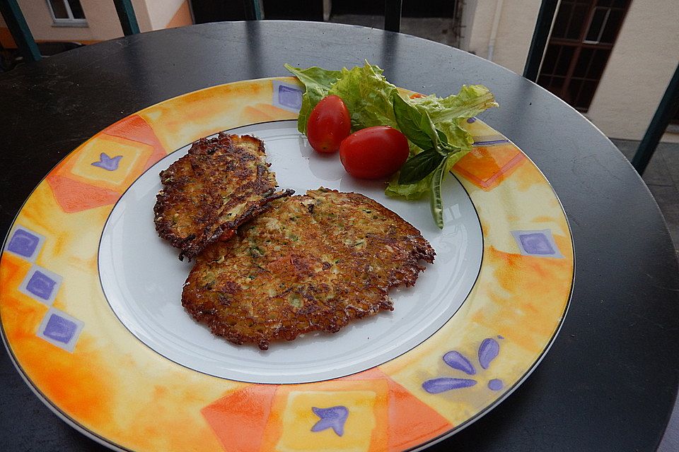 Zucchinipuffer mit Fetakäse