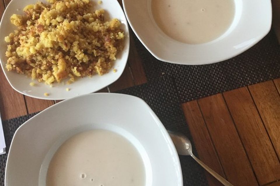 Kartoffelschmarrn mit Rahmsuppe