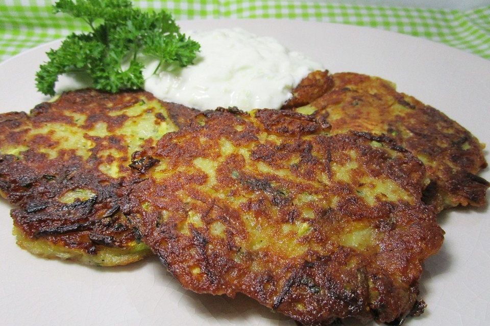 Zucchini-Kartoffelpuffer (Reibekuchen)