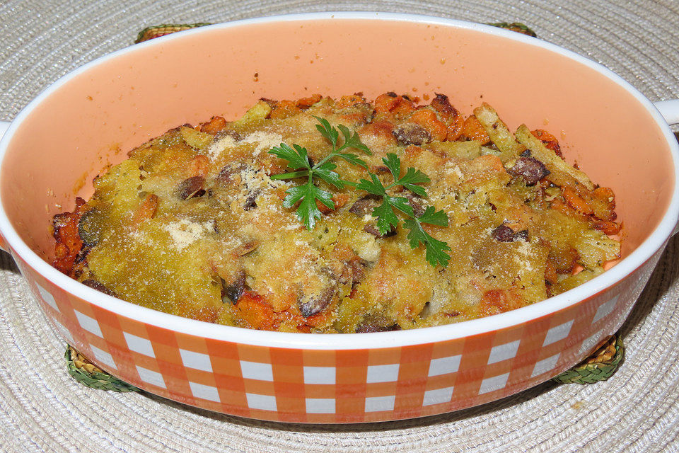 Kohlrabigratin mit Kürbiskernen