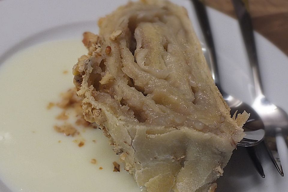 Apfel-Birnen-Strudel