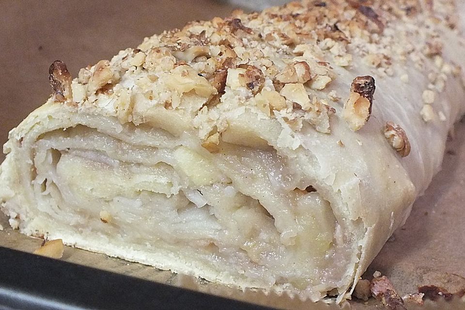 Apfel-Birnen-Strudel